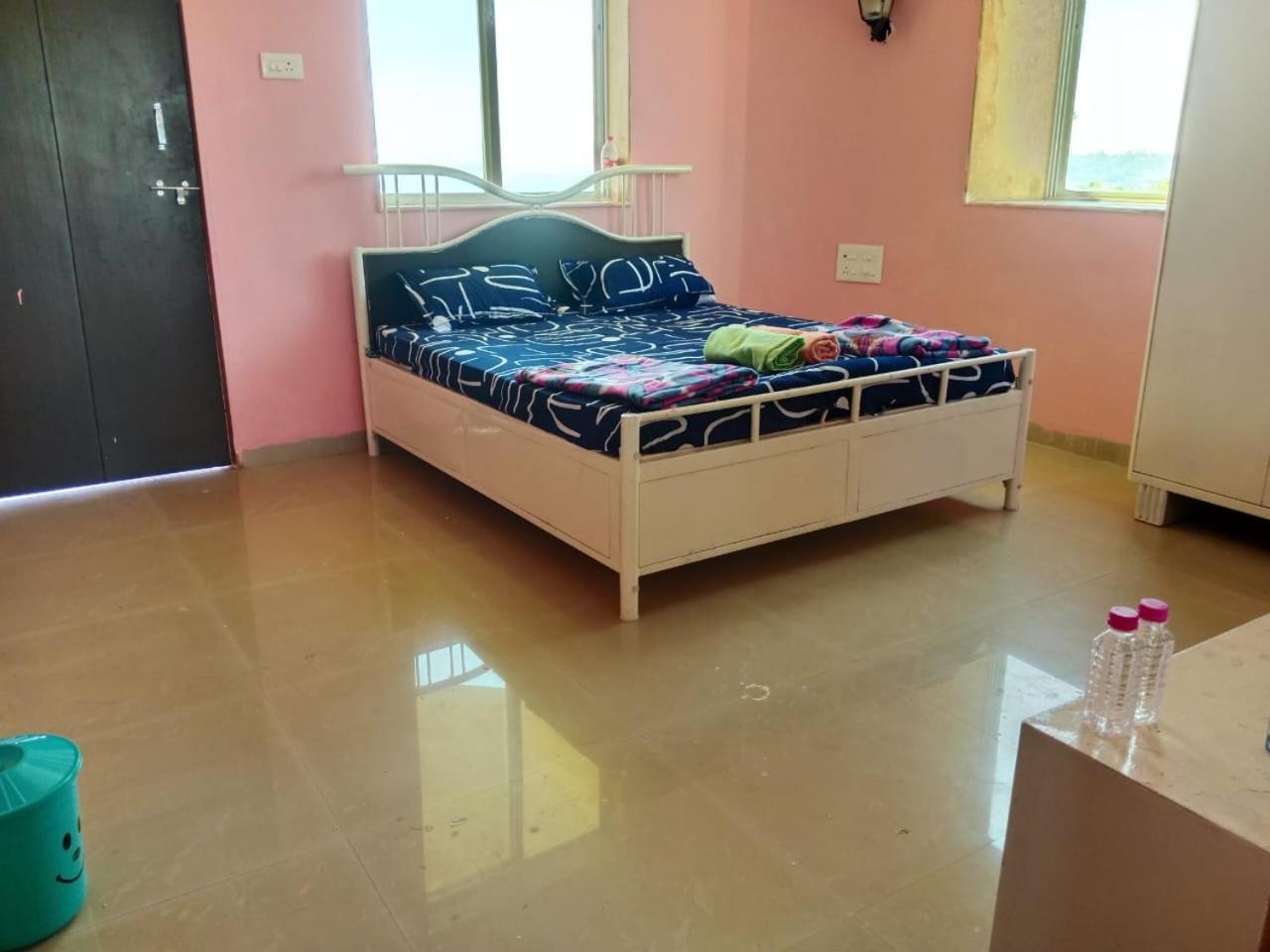 Dev Anand Villa ماهاباليشوار المظهر الخارجي الصورة