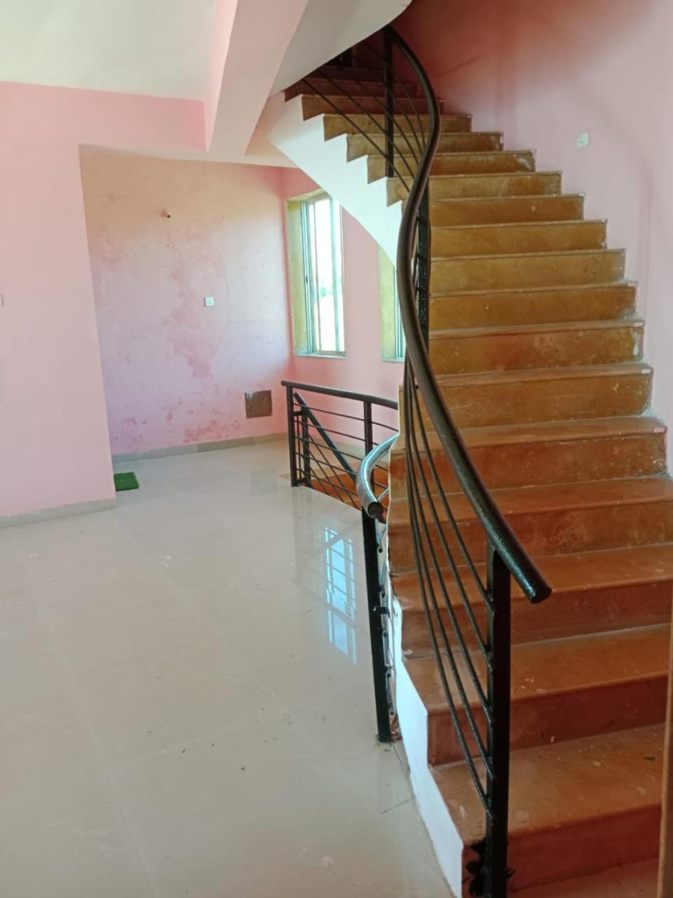 Dev Anand Villa ماهاباليشوار المظهر الخارجي الصورة